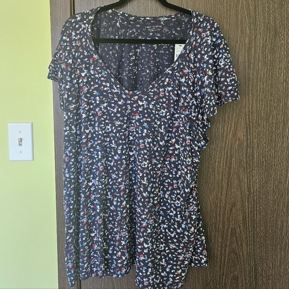 NWT Plus Size Lane Bryant Ditsy Floral Watercolor Cotton Modal Top Size 22/24